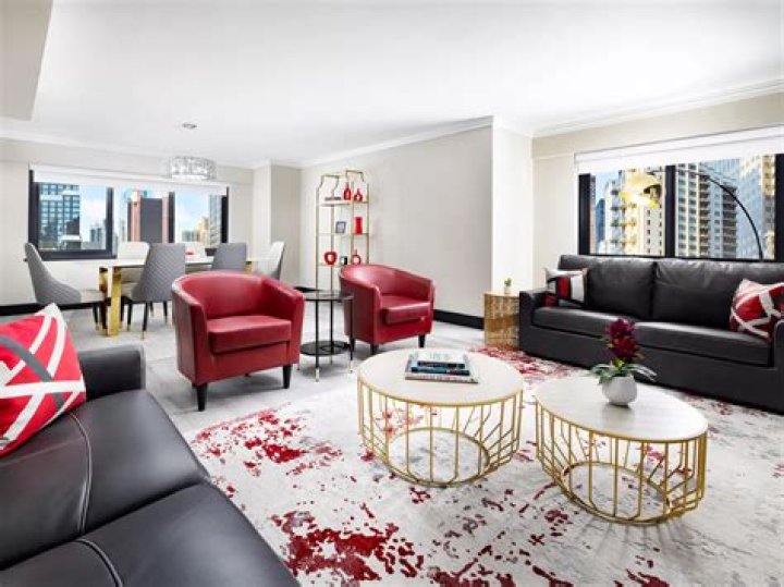 sone436: Discover Paris's Newest Landmark at 176 Rue Montmartre