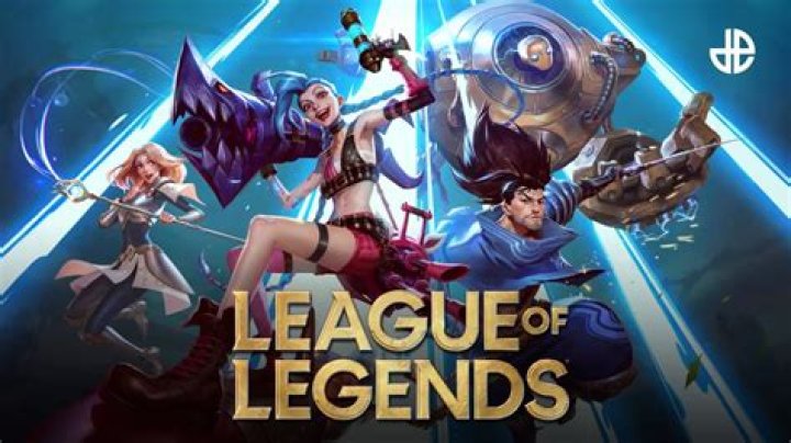 What is LoL Superman? Unpacking the Unstoppable Player in League of Legends Today
